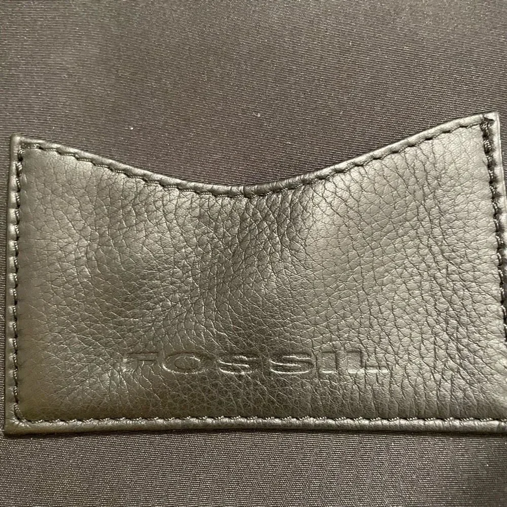Fossil preowned good